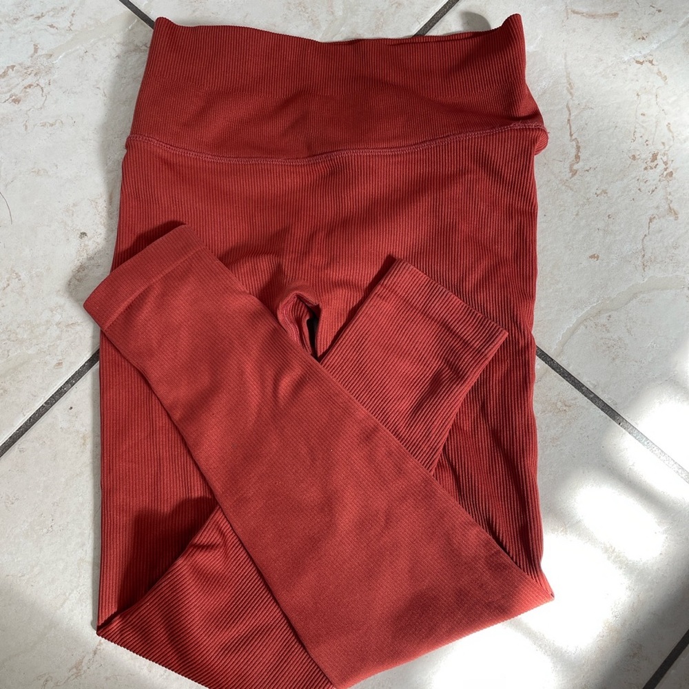 Victoria’s Secret sport leggings